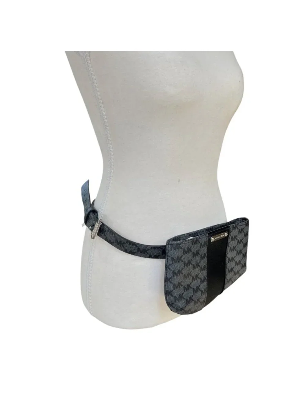 Michael Kors NWOT Monogrammed Adjustable Belt Bag Back Grey Size L/XL